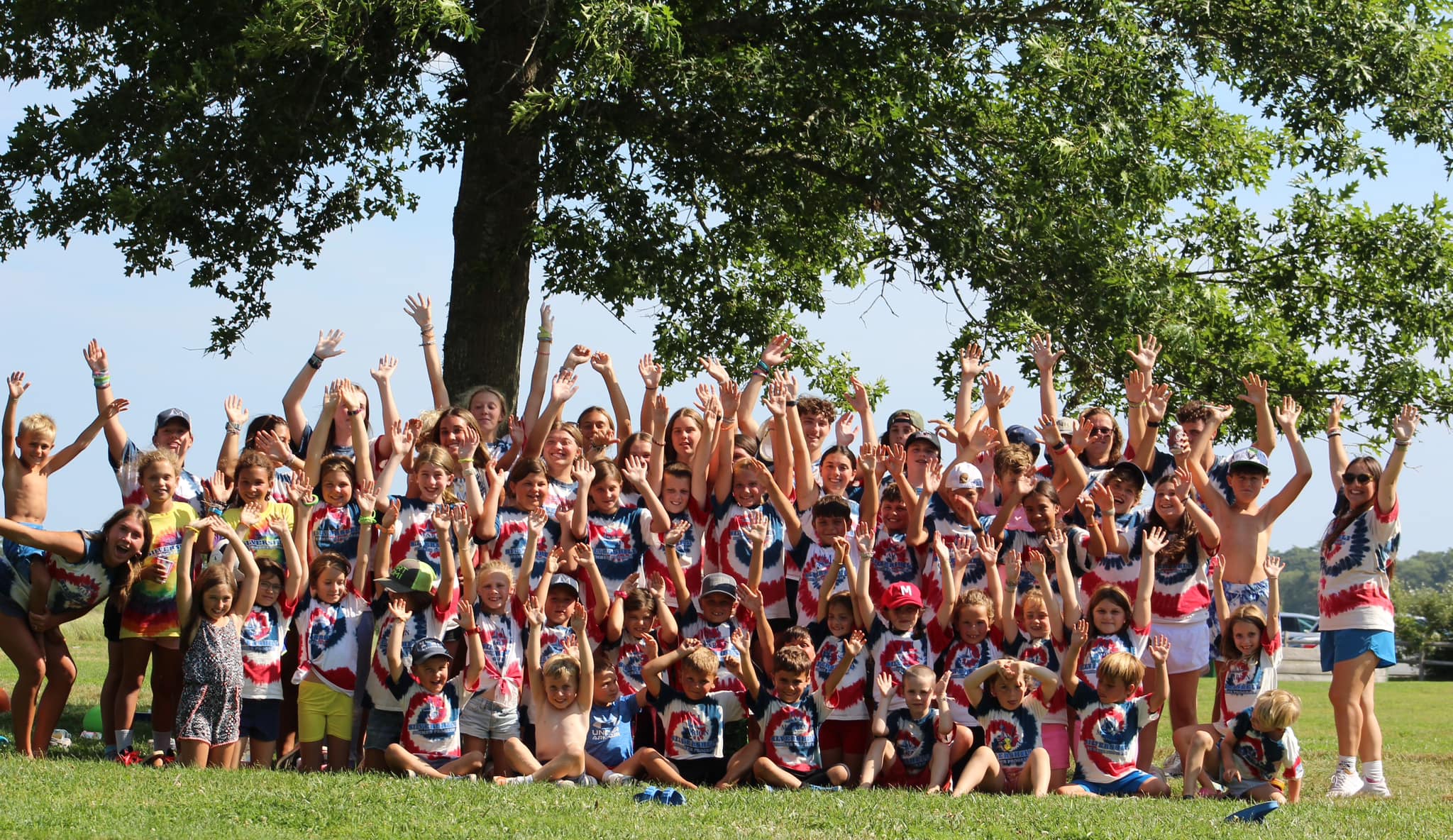 kids, red, white, blue, beach, tree, blue sky